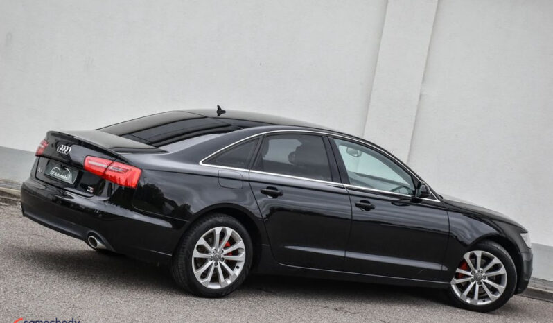 AUDI A6  | 4×4 (stały) | Automatyczna | 204 KM | Czarny full