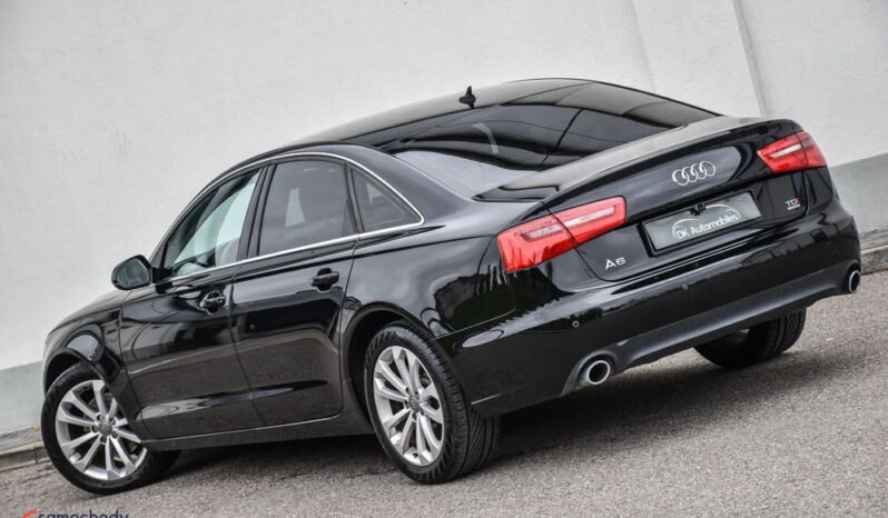 AUDI A6  | 4×4 (stały) | Automatyczna | 204 KM | Czarny full