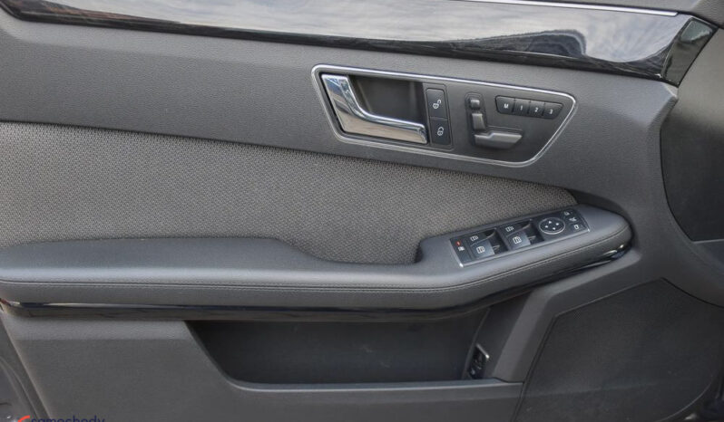 MERCEDES-BENZ Klasa E | 4×4 (stały) | Automatyczna | 265 KM | Szary full
