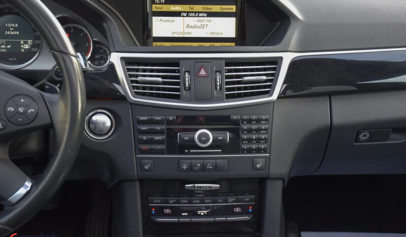 MERCEDES-BENZ Klasa E | 4×4 (stały) | Automatyczna | 265 KM | Szary full