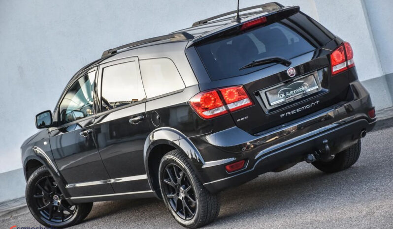 FIAT Freemont  | 4×4 (doł. automatycznie) | Automatyczna | 170 KM | Czarny full