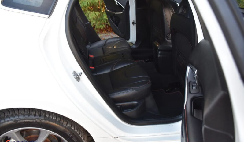 VOLVO V40  | FWD (przód) | Manualna | 120 KM | Biały full