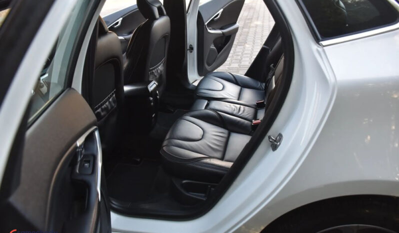 VOLVO V40  | FWD (przód) | Manualna | 120 KM | Biały full