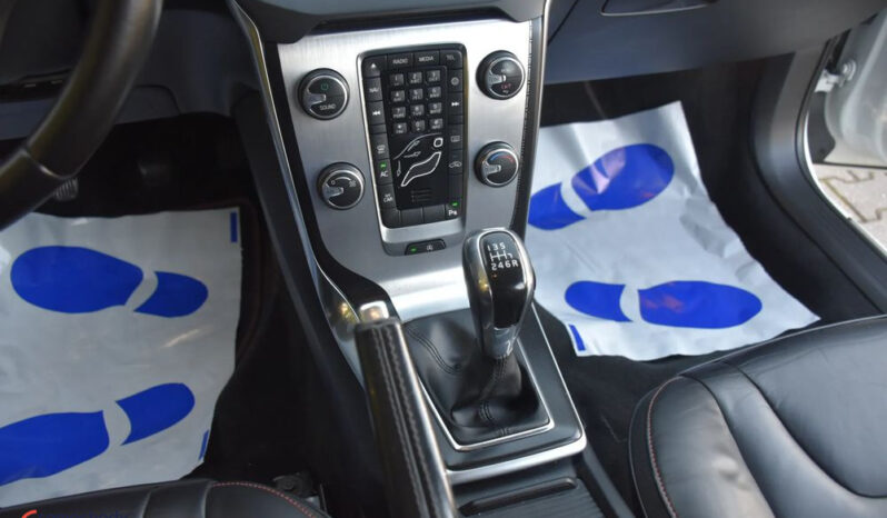 VOLVO V40  | FWD (przód) | Manualna | 120 KM | Biały full