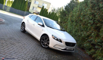 VOLVO V40  | FWD (przód) | Manualna | 120 KM | Biały full