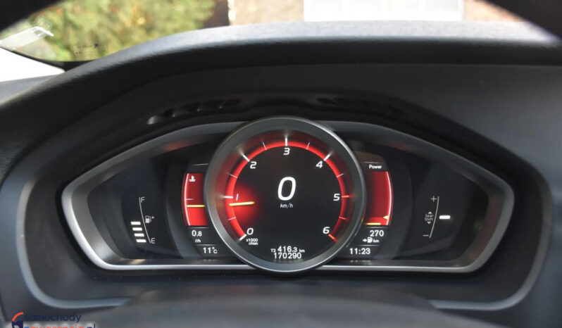 VOLVO V40  | FWD (przód) | Manualna | 120 KM | Biały full