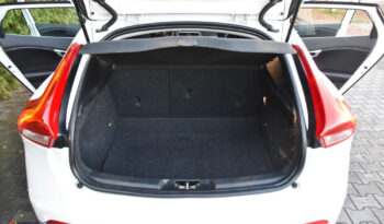 VOLVO V40  | FWD (przód) | Manualna | 120 KM | Biały full