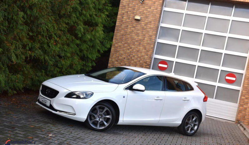VOLVO V40  | FWD (przód) | Manualna | 120 KM | Biały full