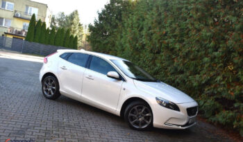 VOLVO V40  | FWD (przód) | Manualna | 120 KM | Biały full