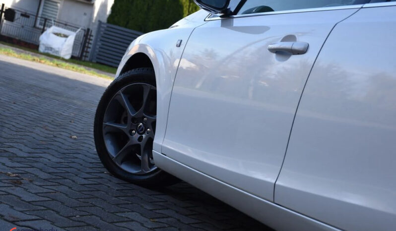 VOLVO V40  | FWD (przód) | Manualna | 120 KM | Biały full