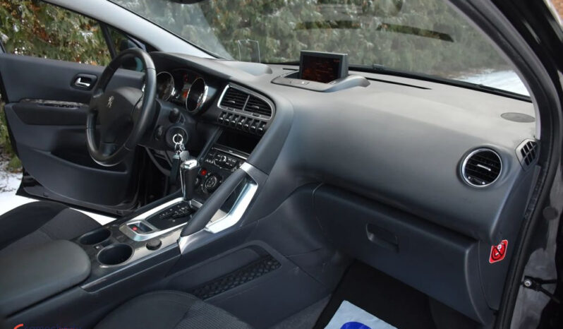 PEUGEOT 3008  | FWD (przód) | Automatyczna | 156 KM | Czarny full