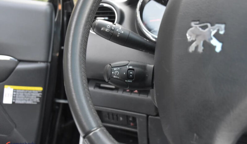 PEUGEOT 3008  | FWD (przód) | Automatyczna | 156 KM | Czarny full