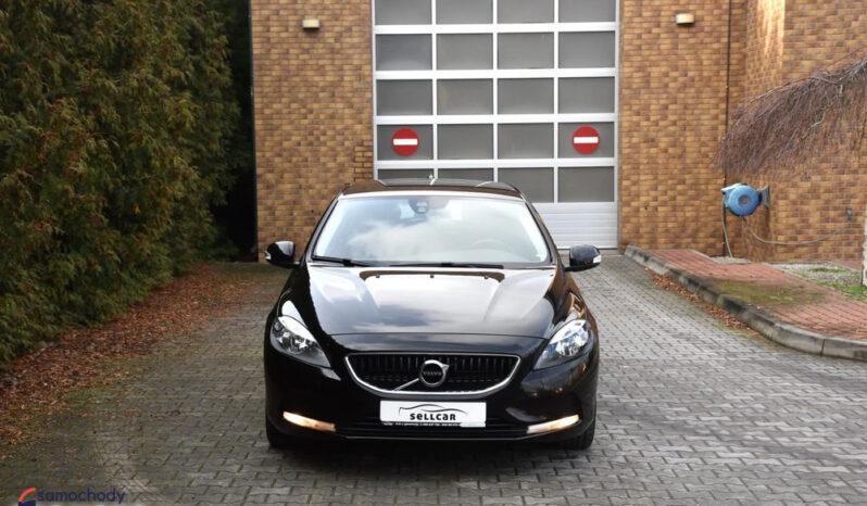 VOLVO V40  | FWD (przód) | Manualna | 120 KM | Czarny full