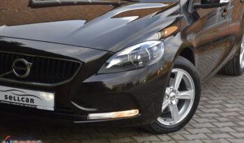 VOLVO V40  | FWD (przód) | Manualna | 120 KM | Czarny full