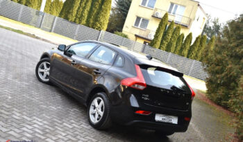 VOLVO V40  | FWD (przód) | Manualna | 120 KM | Czarny full