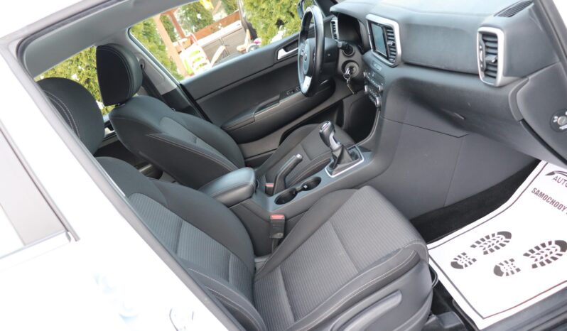 KIA Sportage  | 2019 | 116 KM | 1598cm3 | Biały full