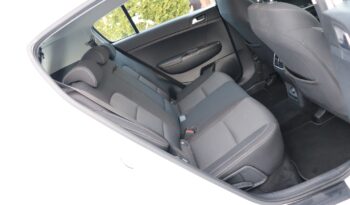KIA Sportage  | 2019 | 116 KM | 1598cm3 | Biały full