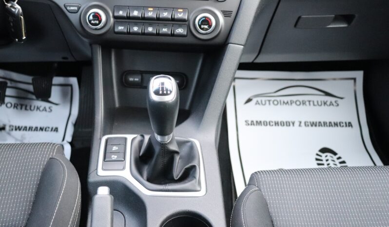 KIA Sportage  | 2019 | 116 KM | 1598cm3 | Biały full