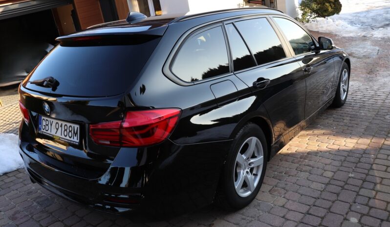 BMW Seria 3 | 2019 | 150 KM | 1995cm3 | Czarny full