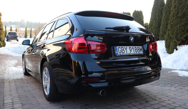 BMW Seria 3 | 2019 | 150 KM | 1995cm3 | Czarny full