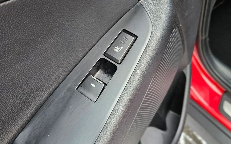 HYUNDAI Tucson  | FWD (przód) | Automatyczna | 136 KM | Czerwony full