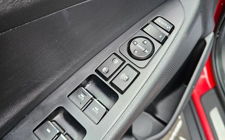 HYUNDAI Tucson  | FWD (przód) | Automatyczna | 136 KM | Czerwony full