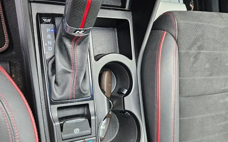 HYUNDAI Tucson  | FWD (przód) | Automatyczna | 136 KM | Czerwony full