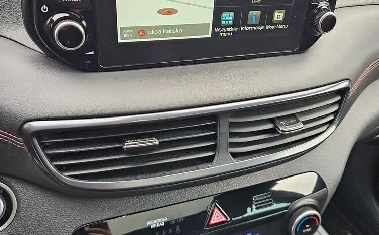 HYUNDAI Tucson  | FWD (przód) | Automatyczna | 136 KM | Czerwony full