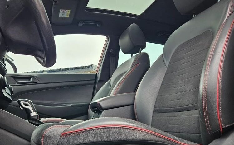 HYUNDAI Tucson  | FWD (przód) | Automatyczna | 136 KM | Czerwony full