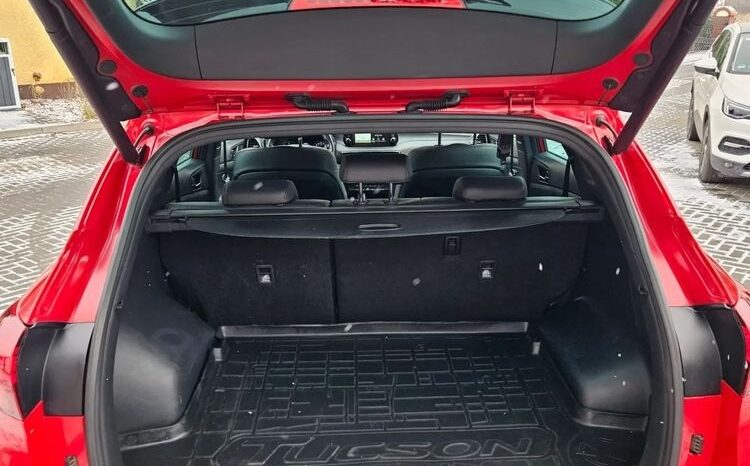 HYUNDAI Tucson  | FWD (przód) | Automatyczna | 136 KM | Czerwony full