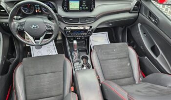 HYUNDAI Tucson  | FWD (przód) | Automatyczna | 136 KM | Czerwony full