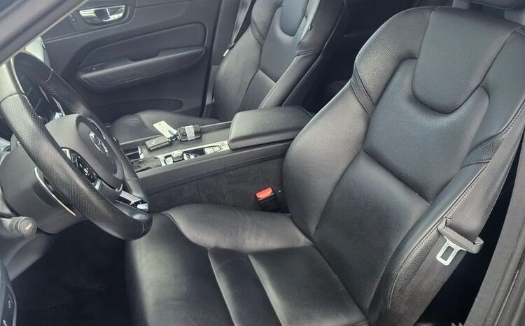 VOLVO XC 60 | FWD (przód) | Automatyczna | 190 KM | Szary full