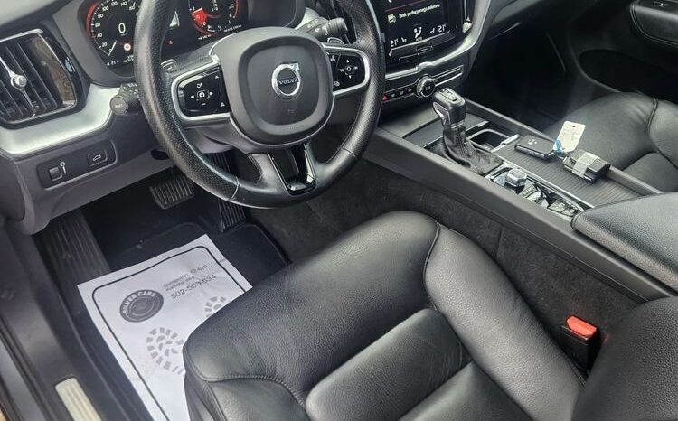 VOLVO XC 60 | FWD (przód) | Automatyczna | 190 KM | Szary full
