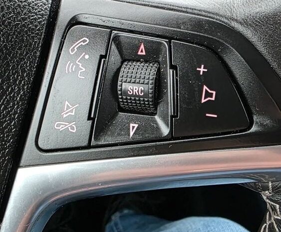 OPEL Mokka  | 4×4 (stały) | Manualna | 140 KM | Srebrny full