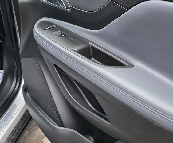 OPEL Mokka  | 4×4 (stały) | Manualna | 140 KM | Srebrny full