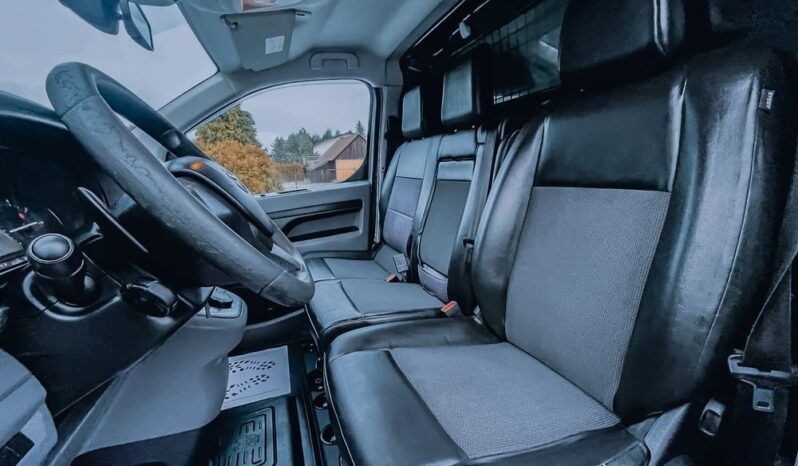 TOYOTA ProAce | FWD (przód) | Automatyczna | 177 KM | Srebrny full