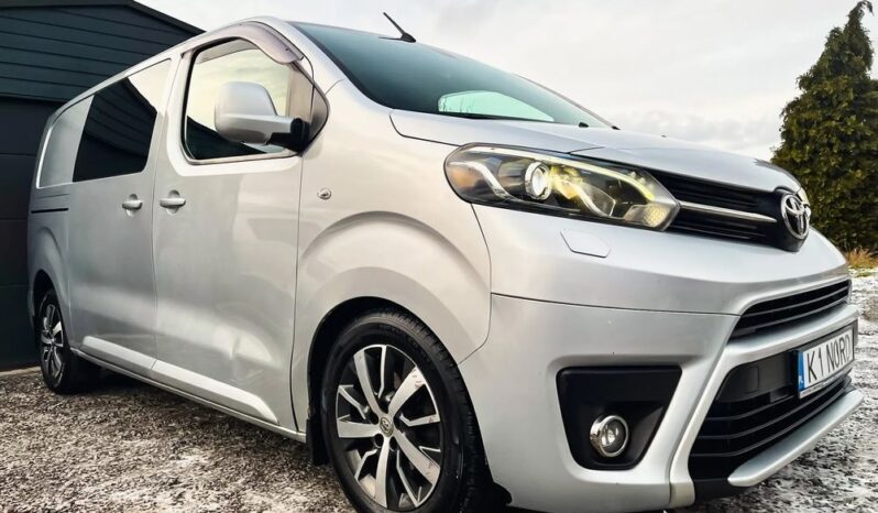 TOYOTA ProAce | FWD (przód) | Automatyczna | 177 KM | Srebrny full
