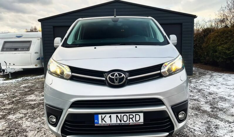 TOYOTA ProAce | FWD (przód) | Automatyczna | 177 KM | Srebrny full