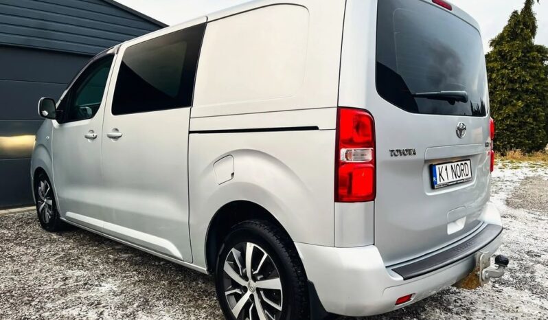 TOYOTA ProAce | FWD (przód) | Automatyczna | 177 KM | Srebrny full