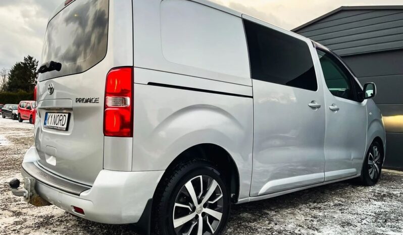 TOYOTA ProAce | FWD (przód) | Automatyczna | 177 KM | Srebrny full