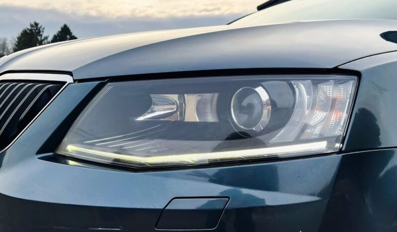 SKODA Octavia  | FWD (przód) | Automatyczna | 149 KM | Szary full