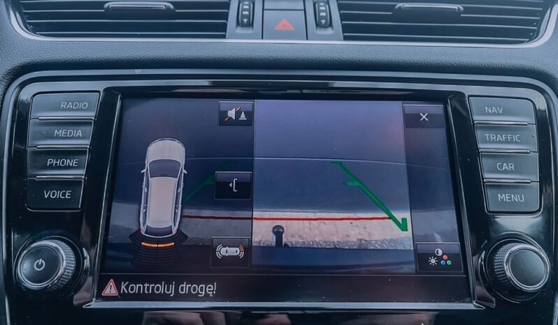 SKODA Octavia  | FWD (przód) | Automatyczna | 149 KM | Szary full