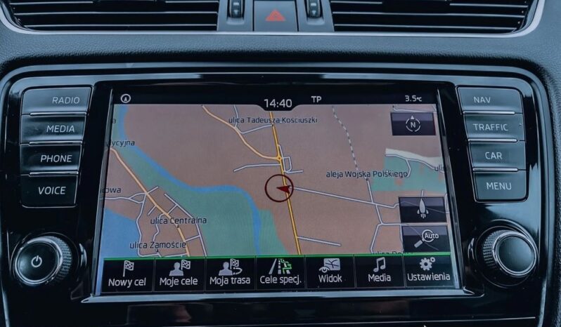 SKODA Octavia  | FWD (przód) | Automatyczna | 149 KM | Szary full