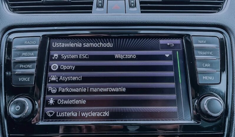 SKODA Octavia  | FWD (przód) | Automatyczna | 149 KM | Szary full