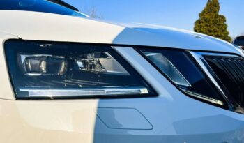 SKODA Octavia  | 4×4 (doł. automatycznie) | Automatyczna | 184 KM | Biały full