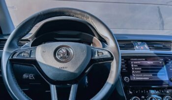 SKODA Octavia  | 4×4 (doł. automatycznie) | Automatyczna | 184 KM | Biały full