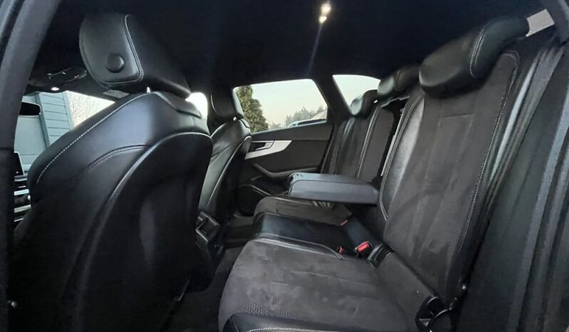 AUDI A4 Avant | 4×4 (doł. automatycznie) | Automatyczna | 190 KM | Czarny full