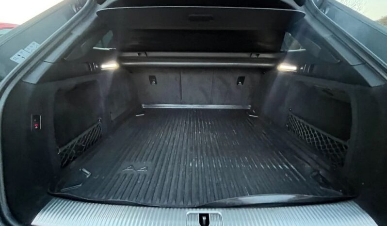 AUDI A4 Avant | 4×4 (doł. automatycznie) | Automatyczna | 190 KM | Czarny full