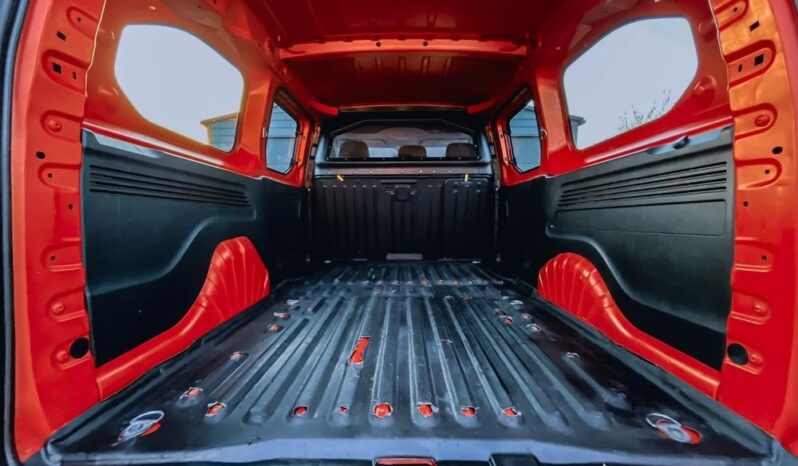 PEUGEOT Partner  | FWD (przód) | Automatyczna | 131 KM | Czerwony full