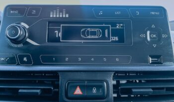 PEUGEOT Partner  | FWD (przód) | Automatyczna | 131 KM | Czerwony full